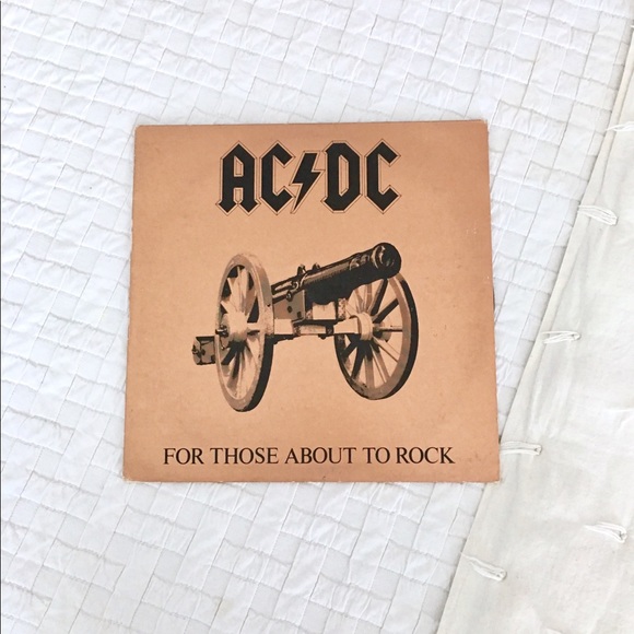 Vintage AC⚡️DC ‘For Those About To Rock’ Vinyl